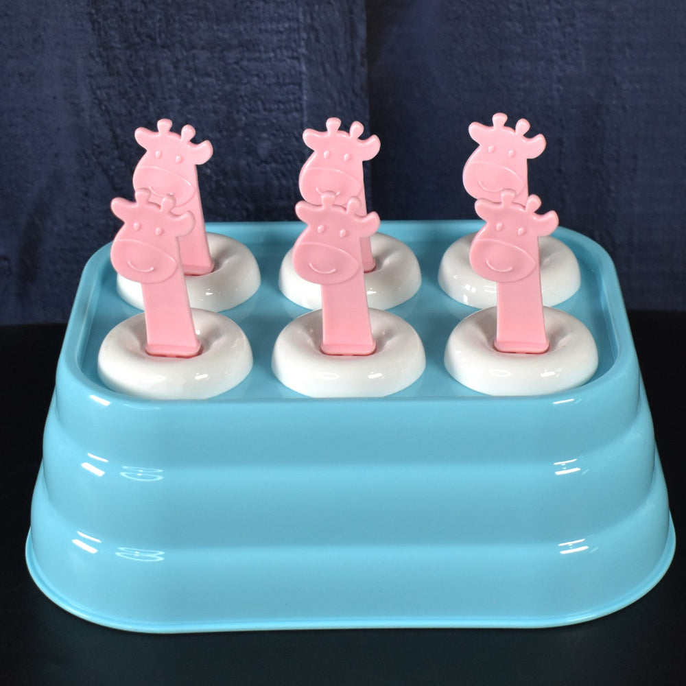Giraffe-Shaped Ice Cube Molds - 6-Cavity Popsicle Maker | Bake & Dwell - product image