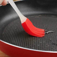Flexible head of a silicone decorating spatula, perfect for delicate tasks.