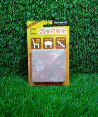 Single Safelix felt pad for furniture, demonstrating its thickness and quality.