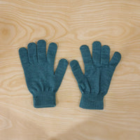 everyday winter wear gloves from multiple angles