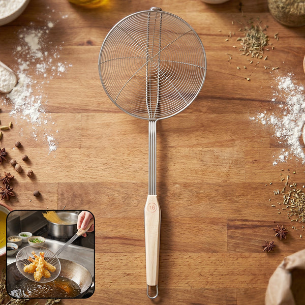 Stainless Steel Frying Skimmer Ð Long Handle for Safe Cooking