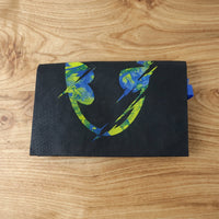 Utility carry bag suitable for household organization and travel